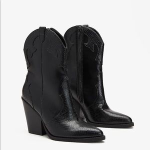 Mid Shaft Western Boots